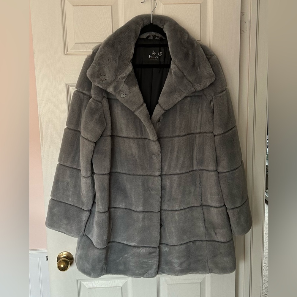 Junge Coat